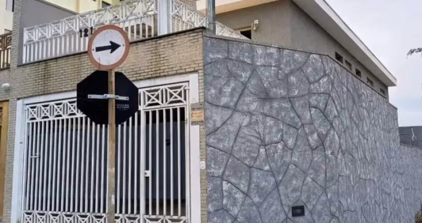 Sobrado para venda com 3 quartos, sendo 1 suíte, 111m²