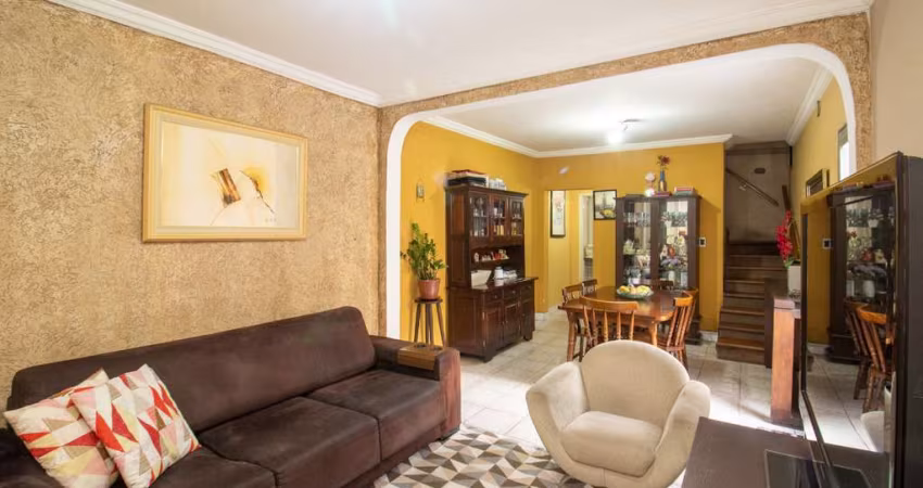 Sobrado para venda com 3 quartos, sendo 1 suíte, 338m²