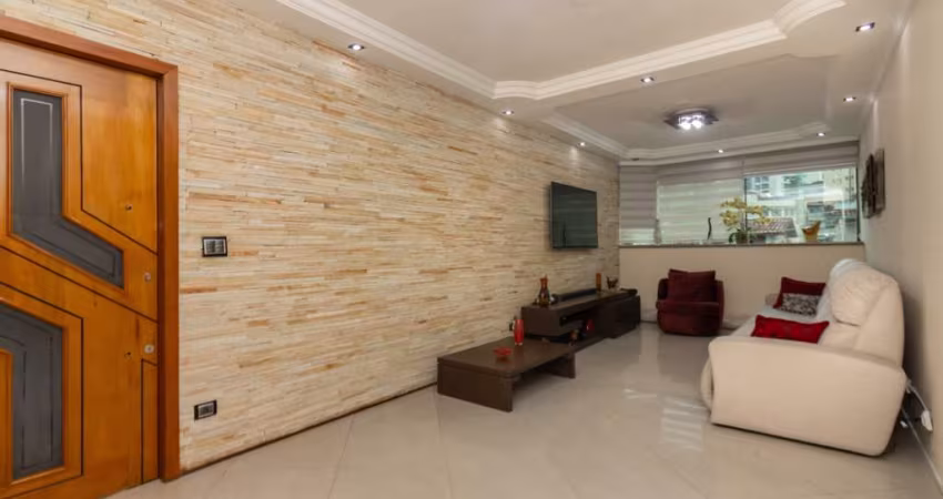 Sobrado para venda com 3 quartos, sendo 2 suítes, 217m²
