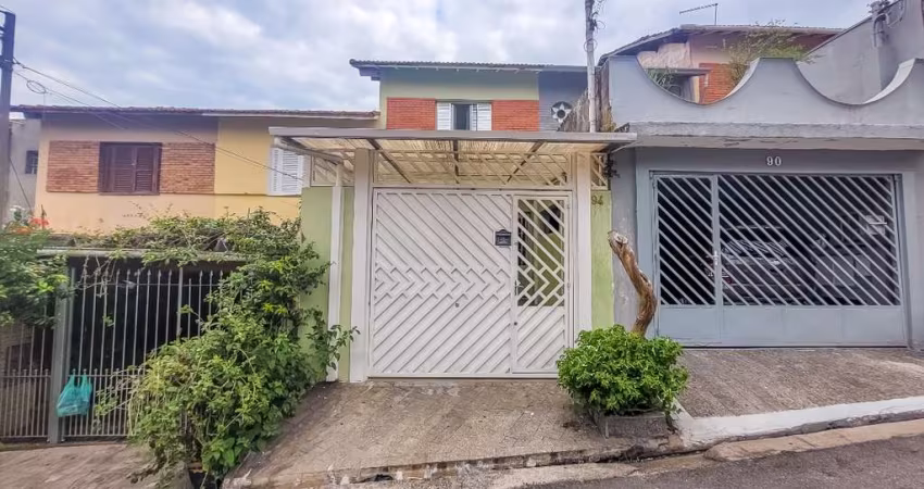 Sobrado para venda com 2 quartos, sendo 1 suíte, 86m²
