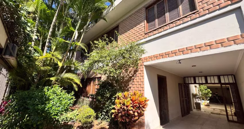 Casa de vila para venda em planalto paulista com 4 quartos, sendo 2 suítes, 330m²