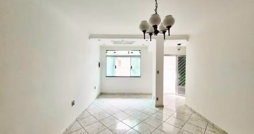Casa com 2 quartos à venda na Rua Sara Bernhard, 220, Vila Cláudia, São Paulo