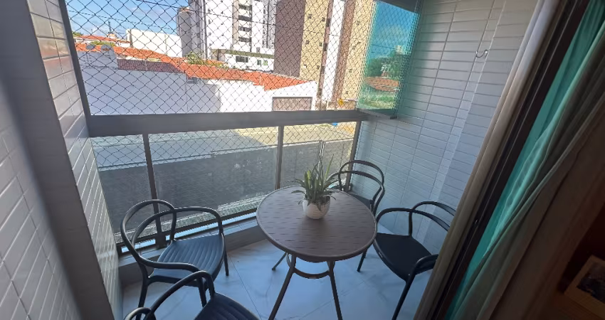 Apartamento 03 quartos na praia