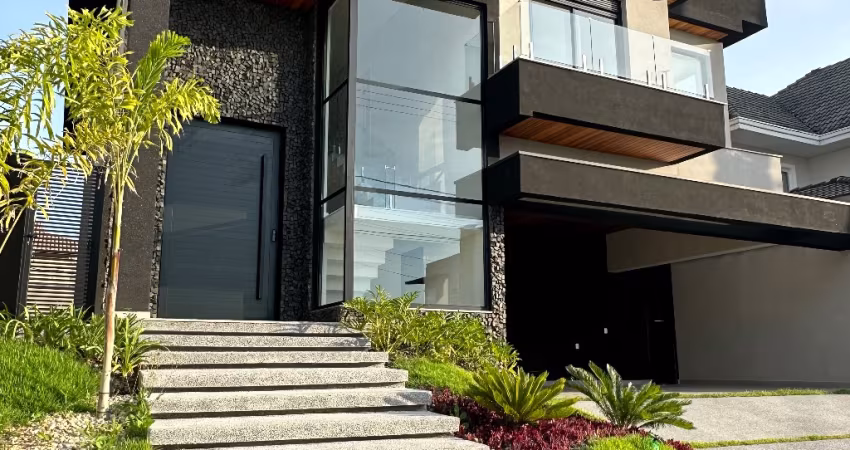 Sobrado recém construído em condomínio no urbanova