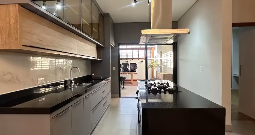 Linda casa térrea em condomínio no Urbanova