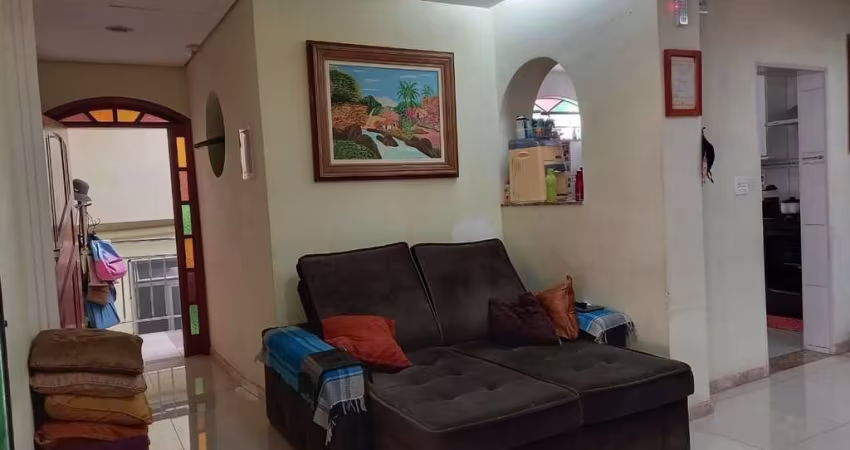 Casa com 3 quartos à venda na Esplanada, Belo Horizonte 