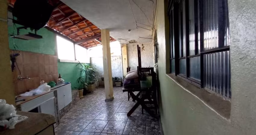 Casa com 3 quartos à venda no Primeiro de Maio, Belo Horizonte 