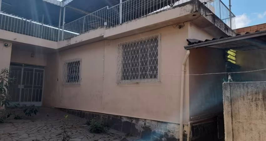 Casa com 3 quartos à venda na Esplanada, Belo Horizonte 
