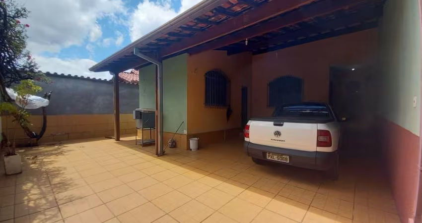 Casa com 3 quartos à venda no Pompéia, Belo Horizonte 