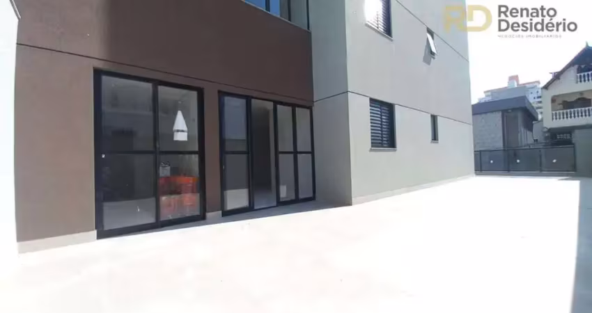 Apto com área privativa 03 quartos,suite,elevador,2 vagas,salão de festas no bairro sagrada familia