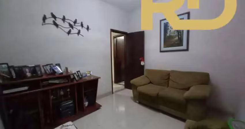Casa de 3 quartos com 3 barracões à venda no esplanada