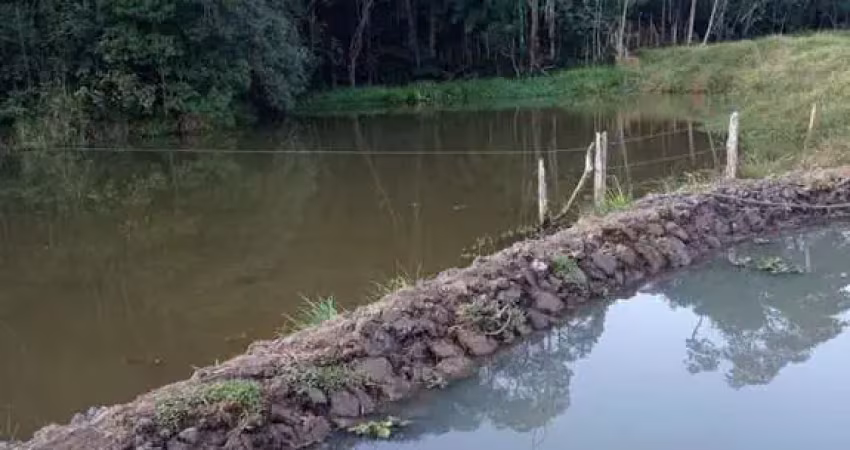 Chácara para Venda em Igaratá, Boa Vista, 1 dormitório, 1 banheiro, 5 vagas