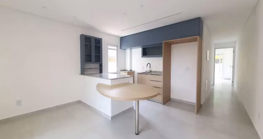 Apartamento novo, 2 dormitórios, 50m da praia no campeche - florianópolis / sc