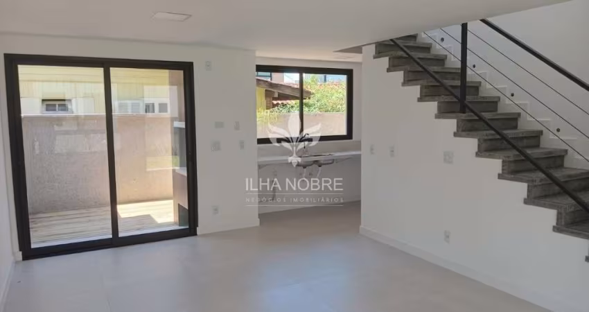 Casa com 3 quartos para alugar na Rua Grumixama, 127, Campeche, Florianópolis