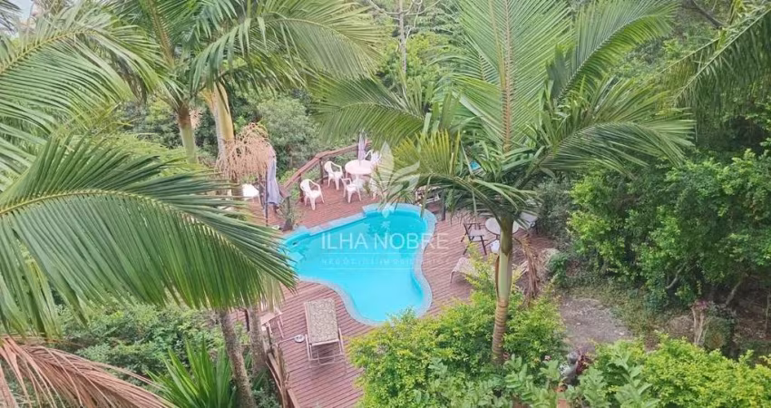 Casa em condomínio fechado com 1 quarto para alugar na Rodovia Jornalista Manoel de Menezes, 361, Lagoa da Conceição, Florianópolis