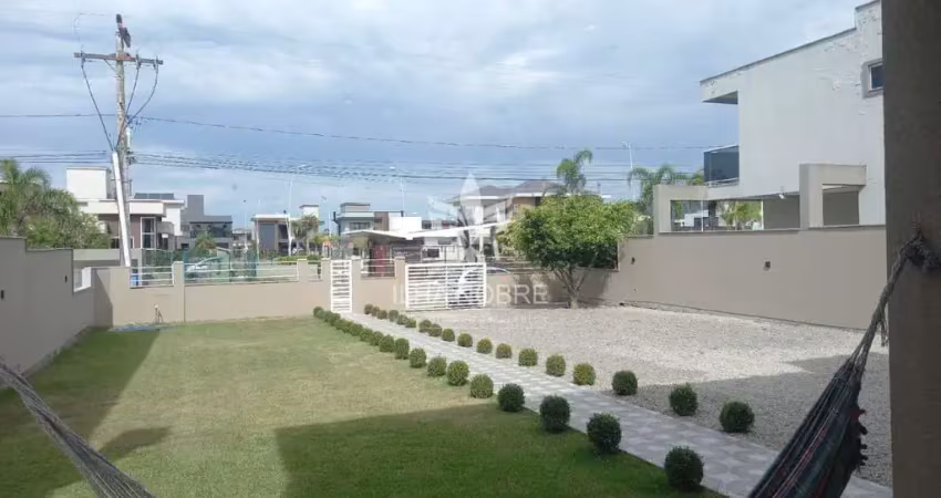 Casa com 3 quartos para alugar na Avenida Red Park, 15, São João do Rio Vermelho, Florianópolis