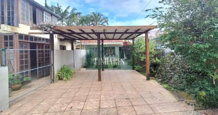Casa com 3 quartos à venda no Carianos, Florianópolis 