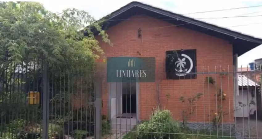 Casa com 2 quartos à venda no Estreito, Florianópolis 
