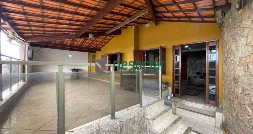 Casa com duas suítes a venda no Bairro Alto das Flores