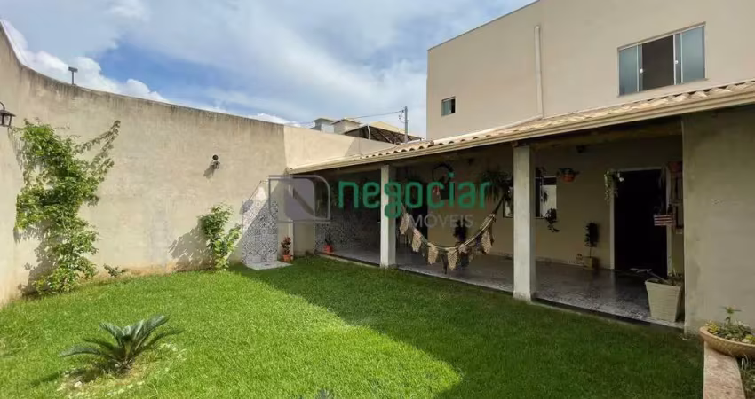 Casa com 2 quartos à venda na Rua Alecrin, Monte Verde, Betim
