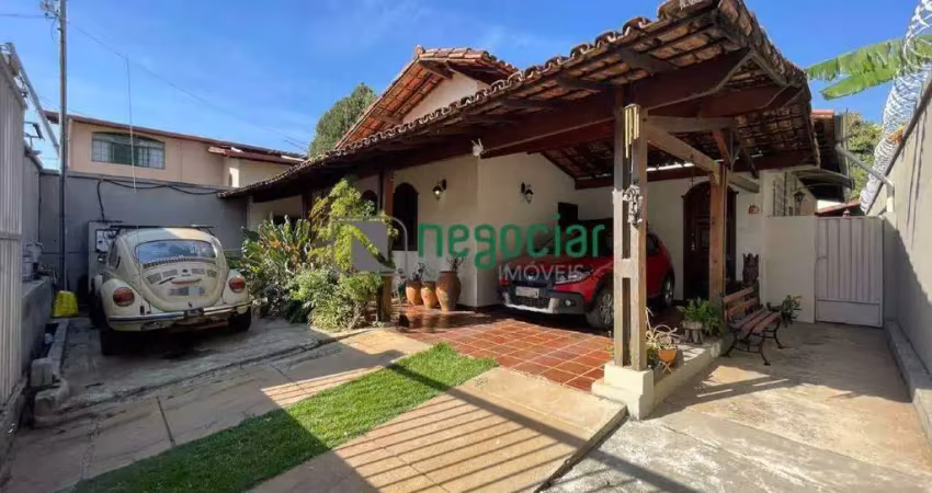 Casa com 3 quartos à venda na Rua Coelho Neto, Chácaras, Betim
