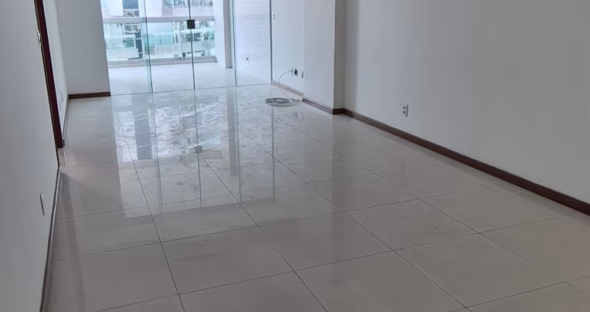 LINDO APARTAMENTO NA GLORIA