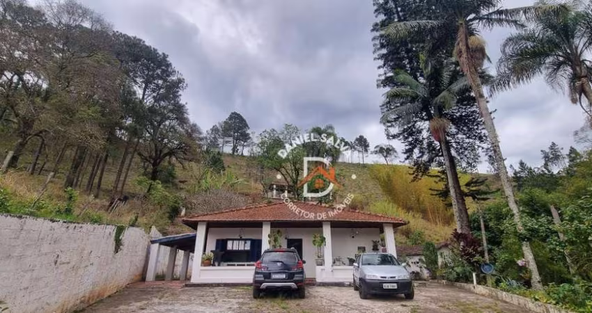 Chácara com 3 dormitórios à venda, 28600 m² por R$ 600.000,00 - Est Santa Maria do Portão - Atibaia/SP