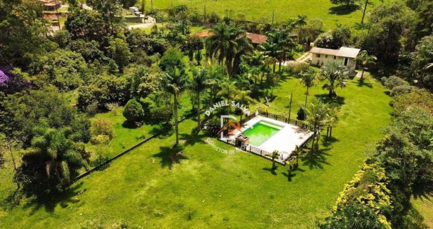 Chácara à venda com 3 dormitórios (1 Suíte) , 22000 m² por R$ 850.000 - Nazare Paulista - Nazaré Paulista/SP
