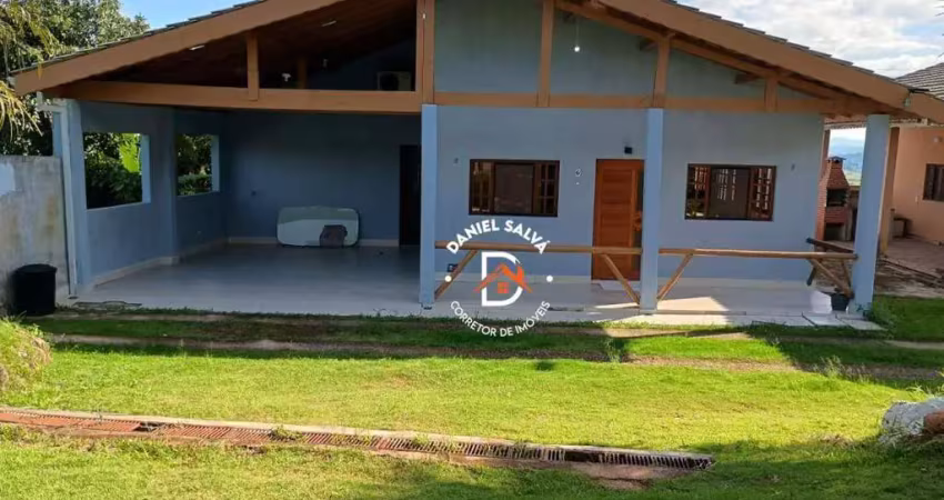 Casa à Venda em Condomínio Fechado em Atibaia/SP, com 3 dormitórios (1 suíte), 300 m² por R$ 455.000,00