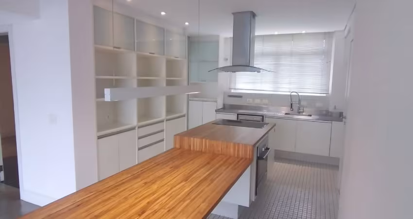 Lindo Apartamento no Jardim Paulistano com 3 dormitórios e 1 suíte