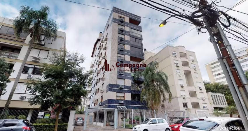 Apartamento de 3 quartos, suíte e 2 vagas de garagem no bairro Santana em POA