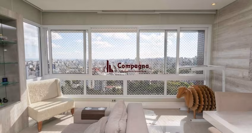 Apartamento com 3 quartos(1 suíte) e 2 vagas de garagem no Bairro Petrópolis