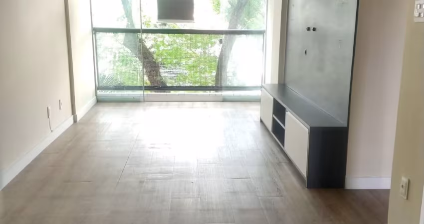 Apartamento com 3 quartos no Bairro dos Aflitos