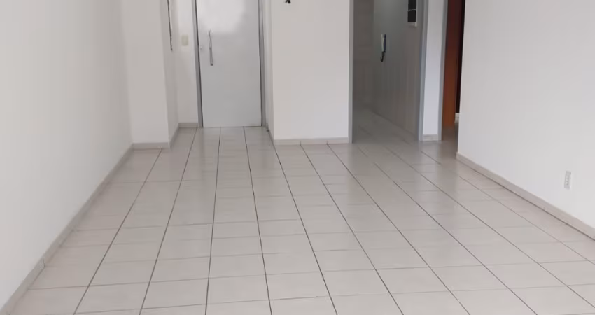 Apartamento 3 quartos,  vagas de garagem na Beira Rio