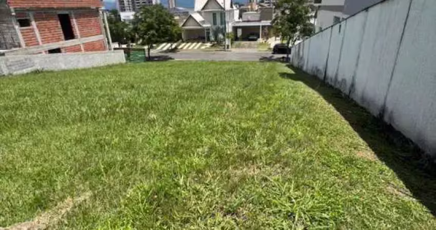 Terreno em condomínio para venda em resende, terras alphaville