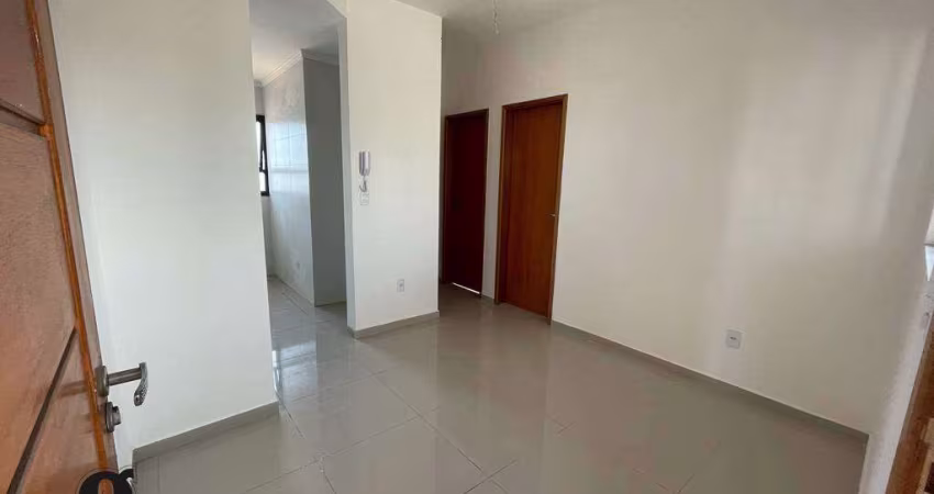 Apartamento à venda - Vila Jacuí - 220.000,00