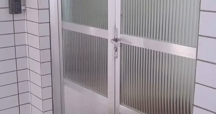 1 dormitório- 150m da praia - 1 vaga garantida - mobiliado - área nobre