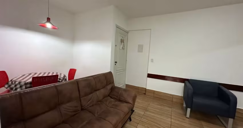 Aceita financiar por banco -1 dormitório com sacada - prédio de escada no 1º andar - 200m da praia