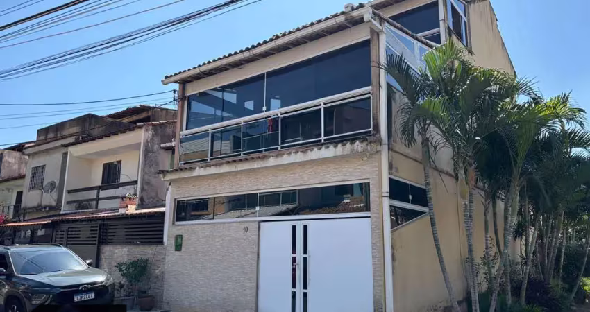 Condomínio beija-flor iii - amplo triplex de esquina com 3 suítes