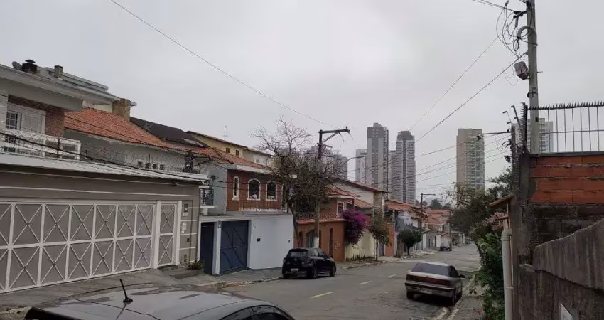 Belo terreno no adalgiza, com  250 metros, 10 x25, leve declive
