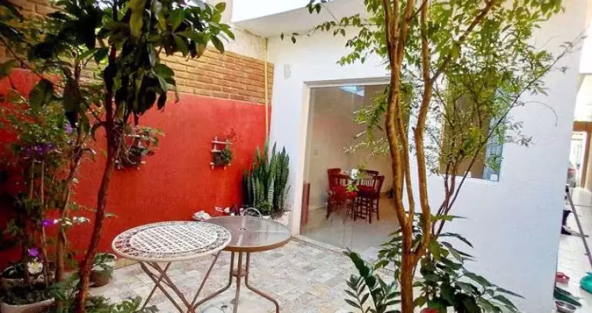 Charmoso sobrado de 3 quartos com 2 suites no bairro city bussocaba, osasco