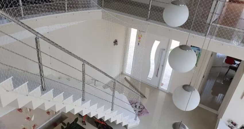 Sobrado de Luxo em Condomínio Fechado no Umuarama, Osasco