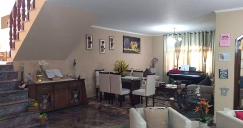Casa à venda no City Bussocaba, Osasco - 4 dormitórios, suíte, 10 vagas