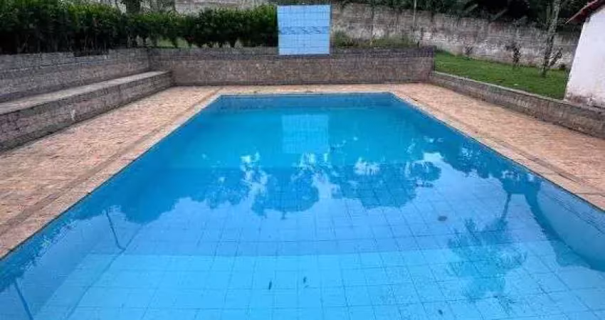 Chacara para alugar em Embu Mirim, Itapecerica da Serra: completa e ideal para familia