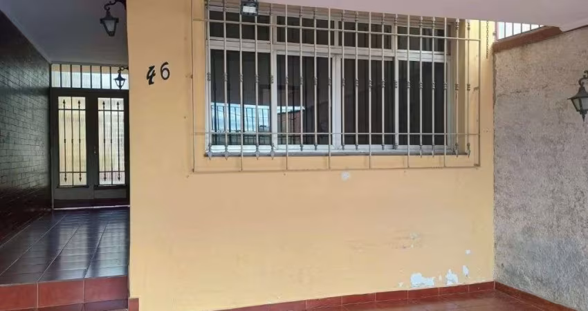 Casa à venda no Jaguaré, São Paulo: 3 dormitórios e churrasqueira!