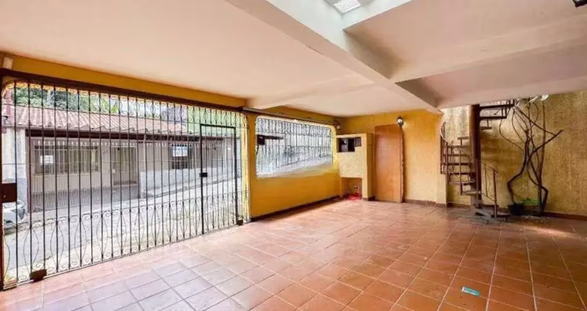 Casa a venda no jaguare, sao paulo: 3 dormitorios e quintal amplo.