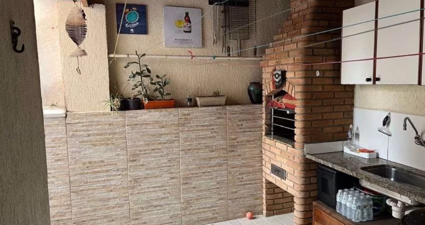 Casa à venda em Osasco, Vila Yara: 3 dormitórios, suíte, cozinha e churrasqueira