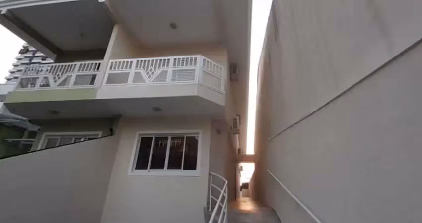 Sobrado a venda Novo com 4 dormitorios na Vila Yara