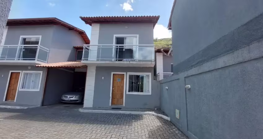 CASA DUPLÉX NO CÔNEGO