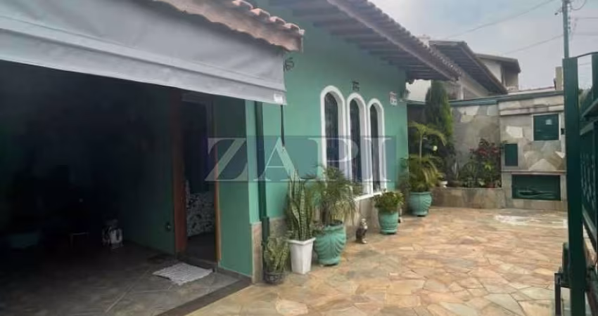 Casa com edicula Jd Centenário